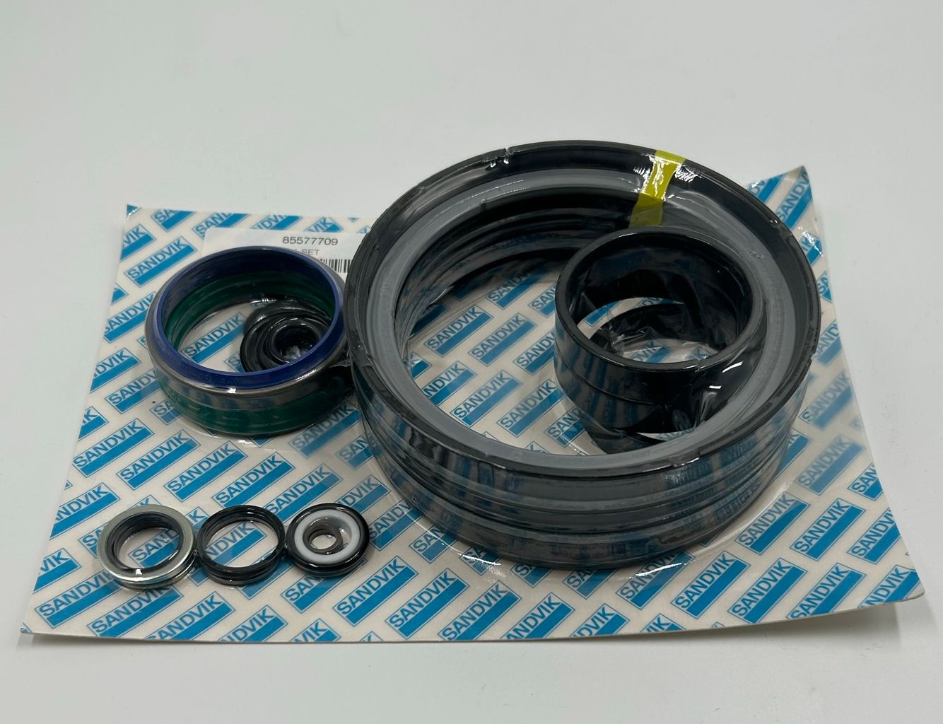 Seal Kit For Cylinder Sandvik 32513248 (Sandvik 85577709)