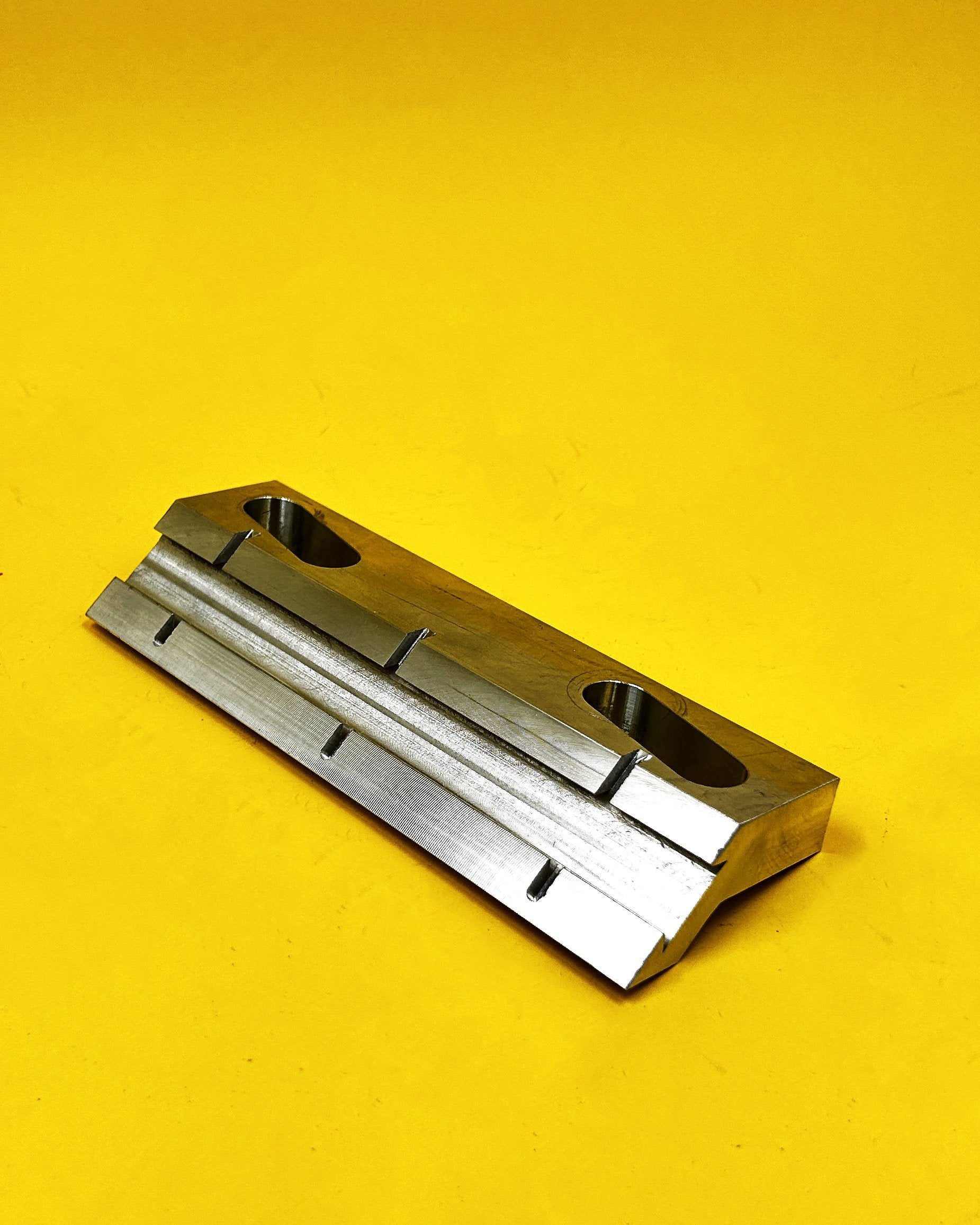 Epiroc Holder 200mm (Right)(alt. spare part to EPIROC® 3128078549)